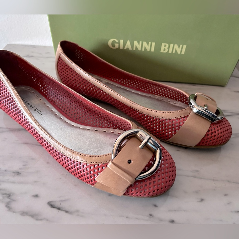 Women’s Size 9.5 Gianni Bini “Flatt 611” Roma Red Ballet Flats